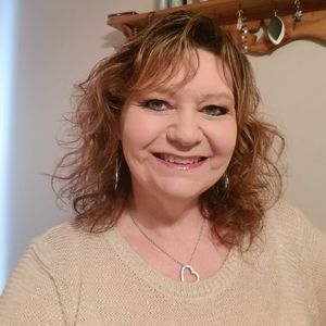 Meet your Posher, Lorrie ann